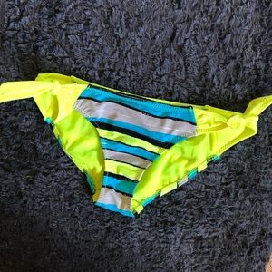 Aeropostale Swim Bottoms - Size M - NWT